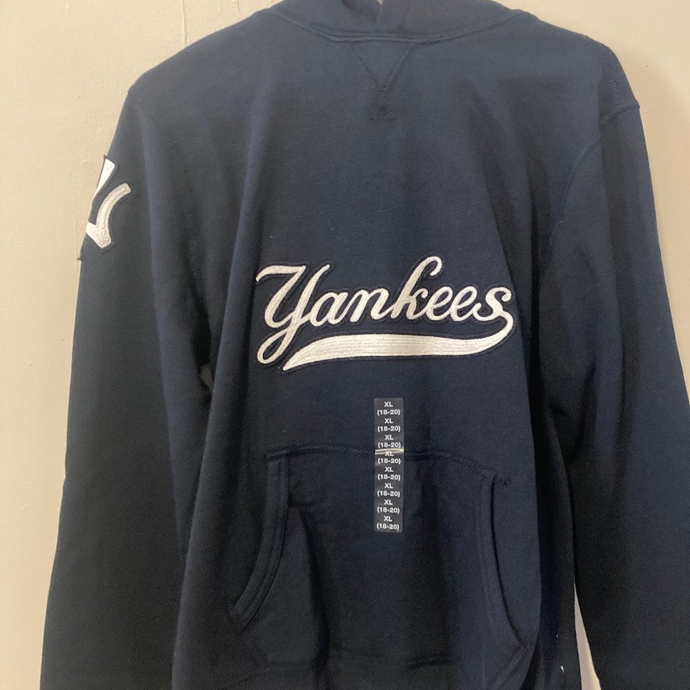 Polo Ralph Lauren Yankees Hoodie - youth XL